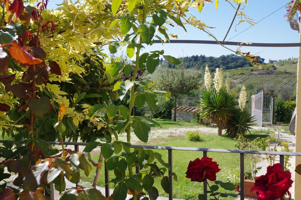 Апартаменты Il Gufo Del Chianti Монтеспертоли Экстерьер фото